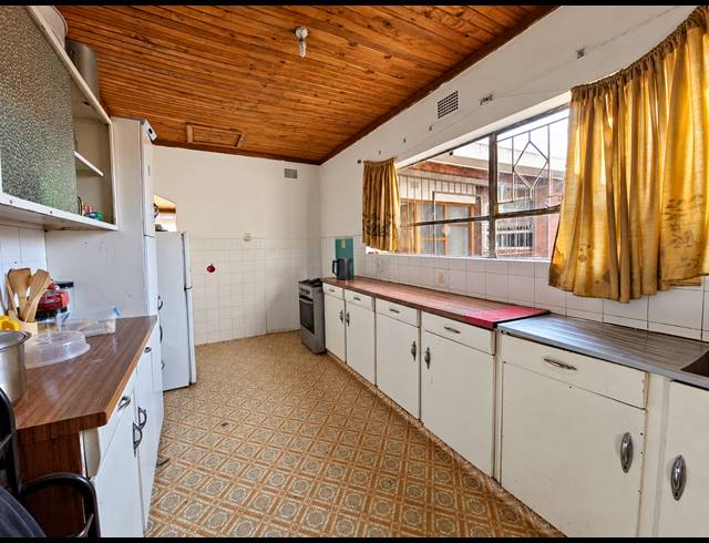 3 BEDROOM HOUSE FOR SALE IN THREE RIVERS